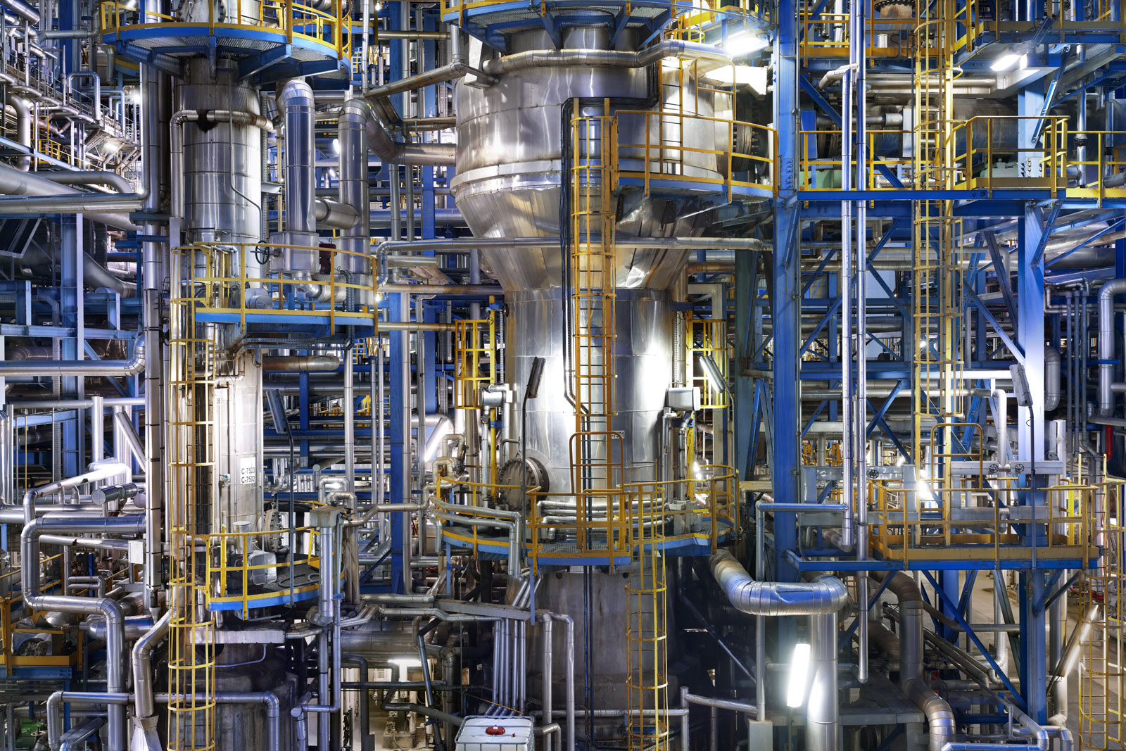 Collombey I Oil refinery 2011